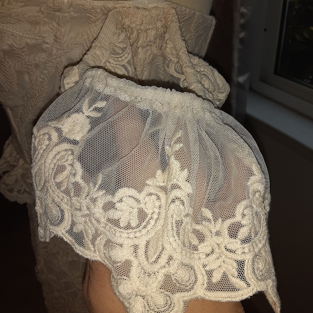 Estelle Gown - Picture 4 of 14